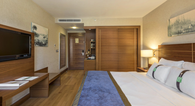 Holiday Inn Sisli by IHG, Забронировать Отель Шишли Стамбул, рядом с Hospitadent Mecidiyekoy Dental Hospital