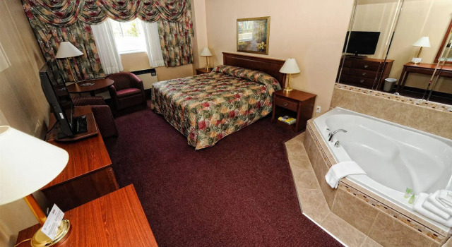 Adams Airport Inn, Забронировать Отель Оттава Ottawa and Countryside