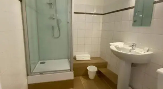 Номер Comfort Hôtel Raphael Prado