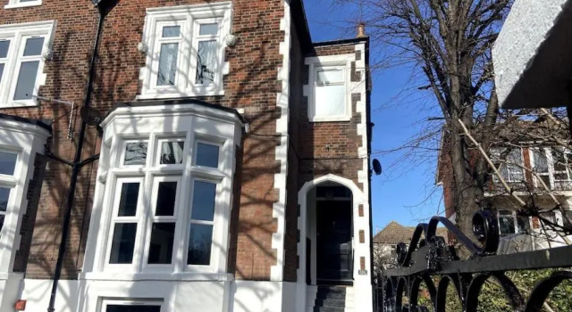 Central Southsea Boutique 2 Bedroom Flat