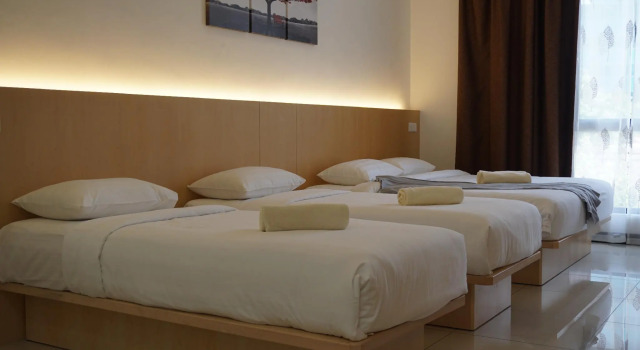 Люкс Deluxe Scott Service Suites