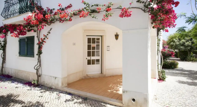 Апартаменты Cabanas Village