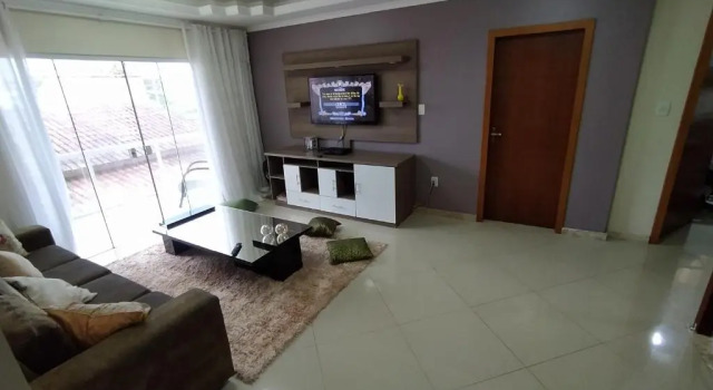 Casa Luxo: Piscina, Churras, Sinuca e Cinema - 300m da Praia, Забронировать Отель Отели штата Рио-де-Жанейро с парковкой, Парковка