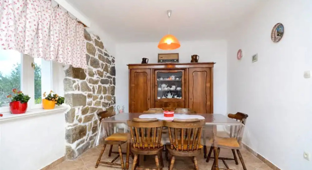 House Predrag, Prenota Casa vacanze Hotel a Isole Quarnerine con parcheggio, Parcheggio