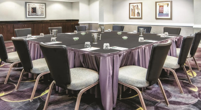 Двухместный люкс La Quinta Inn & Suites by Wyndham San Antonio Riverwalk