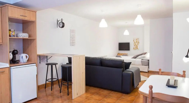 Espacio tipo estudio completo, totalmente privado e independiente, Rezerwuj Hotel Hotele w Baskonia z parkingiem, Parking