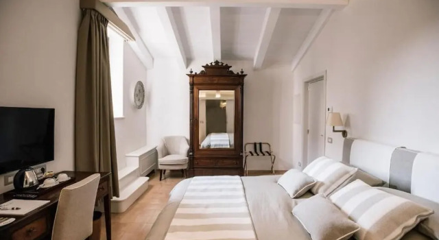 Giardini Calce - Luxury Rooms, Забронировать Отель «постель и завтрак» Равелло Побережье Амальфи