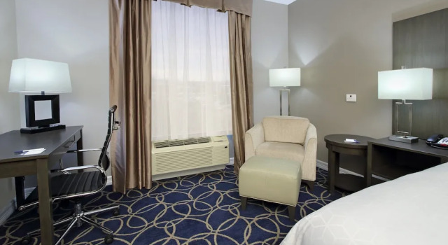 Двухместный люкс Holiday Inn Express and Suites Houston North - IAH Area by IHG