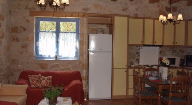 Коттедж Lithos stone house (Ionio holidays)