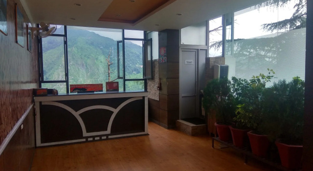 Hotel Holiday Hill