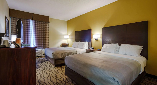 Четырёхместный номер Standard Quality Inn I-75 West Chester-North Cincinnati