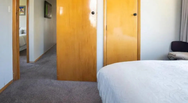 Turangi Home Family Size, Забронировать Отель Терейнджи Lake Taupo