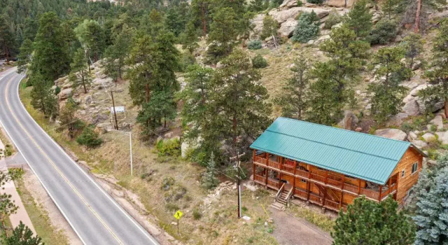 Семейный номер Standard с видом на горы Pine Haven Resort