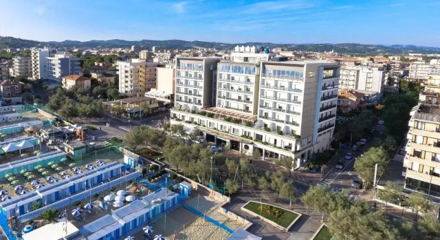 Hotel Charlie - Lindbergh Hotel, Rezervovat Hotel Pesaro 