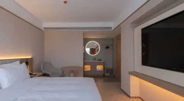Люкс Starway Hotel (Datong Ancient City Qingyuan Gate Huayan Monastery)