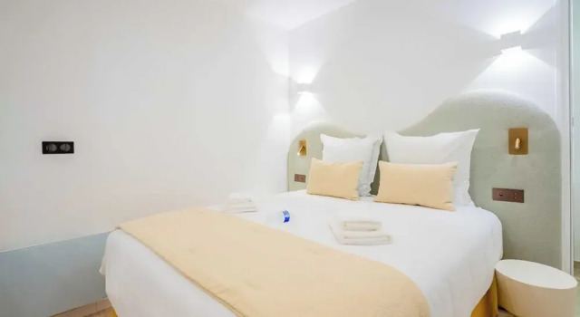 Cosy Studio - Hyper Centre St Tropez, Забронировать Апартаменты/квартира Отели Сен-Тропе с парковкой, рядом с Cimitière Marin, Парковка