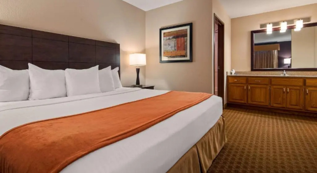 Люкс Best Western Flora Inn