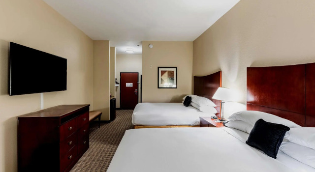 Четырёхместный номер Standard Red Lion Inn & Suites Mineral Wells