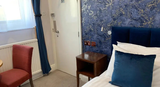 Номер Business The Bridge Hotel