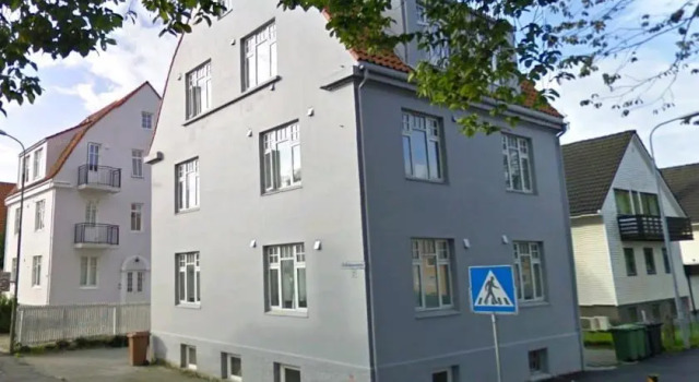 Stavanger Housing, Solbakkeveien 12, Rezervovat Hotel Hotely v Stavanger s parkováním, Parkování