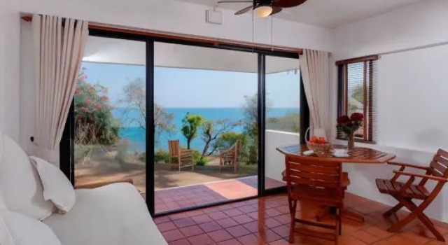Вилла Baan Khunying - Secluded Phuket Beachfront Villa