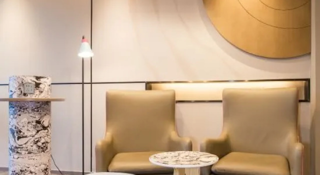 HomeInn·neo（Linyi Hedong District  government store）, Prenota Hotel Hotel a Shandong con parcheggio, Parcheggio