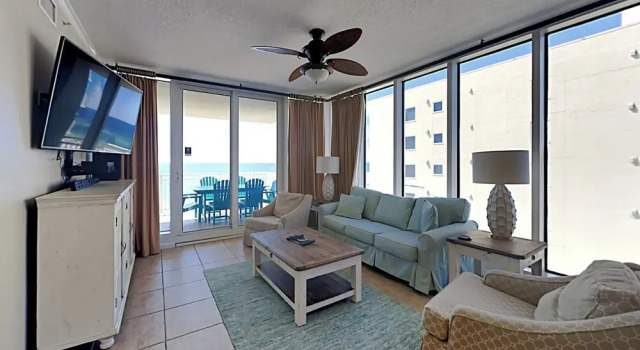 Студия с 4 комнатами с балконом The Colonnades #603 by Southern Vacation Rentals
