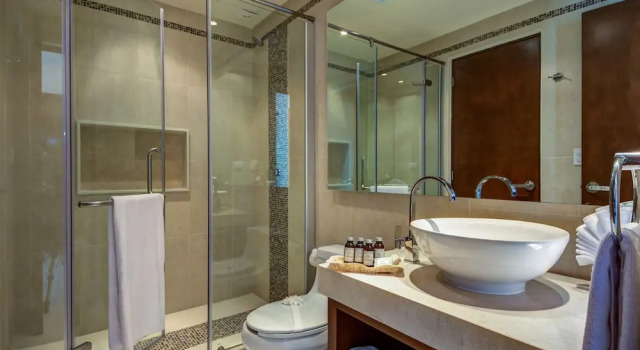 Апартаменты Anam 1 bedroom apartment with balcony sleeps 3