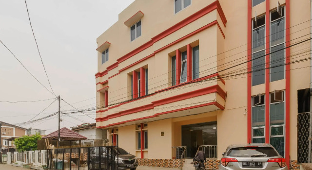 RedDoorz Syariah near Palembang Square Mall 3, Rezerwuj Hotel Palembang Sumatra