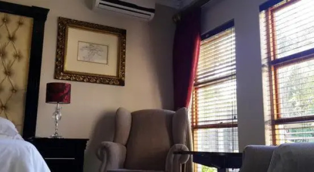 Люкс Eagle Rock Executive Guest House