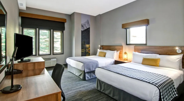 Standard Vierer Zimmer mit Balkon Canalta Lodge