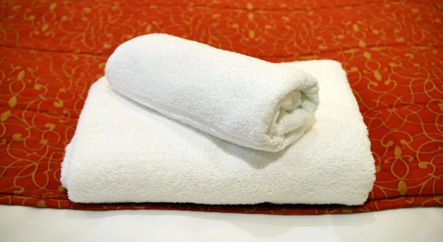 Aadarsha Inn By OYO Rooms