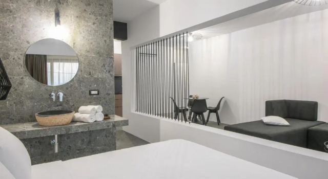 Kalypso Suites Hotel
