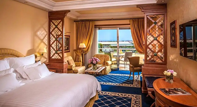 Номер семейный Connecting Rome Cavalieri, A Waldorf Astoria Hotel