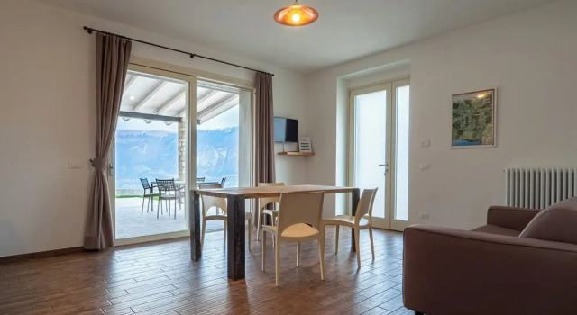 Апартаменты Deluxe Oasi Da Vinci Apartments Lake Garda View