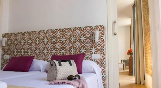 Апартаменты с 2 комнатами с балконом Life Apartments Alberto Lista