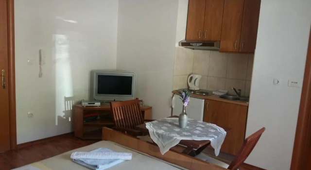 Apartments Bernarda, Varaa Huoneisto Dugi Rat Split Region