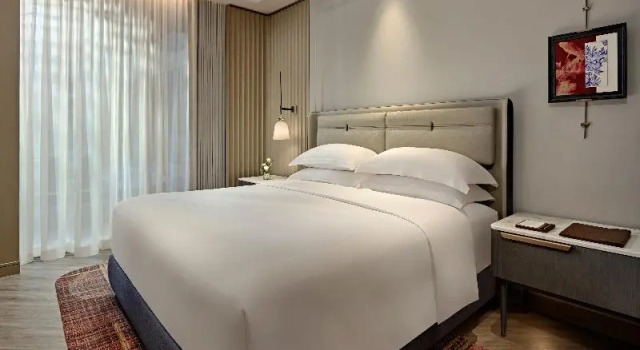 Полулюкс Fairmont Hanoi