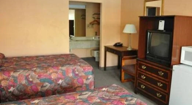 Travelodge Springdale, 预订 酒店 斯普林代尔 Northwest Arkansas