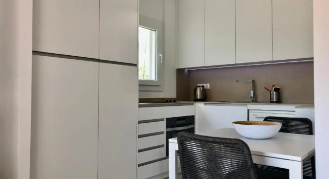 Студия Sunny Studio apartment near to the beach RDR205
