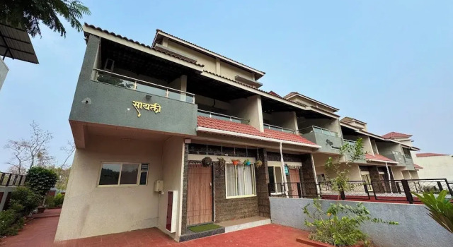 Hotel Sadhana Executive