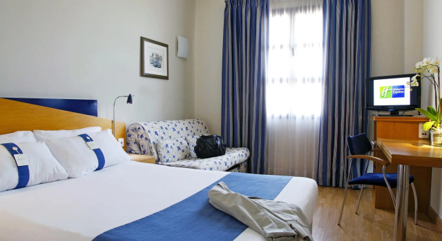 Двухместный номер Standard Holiday Inn Express Ciudad de las Ciencias by IHG