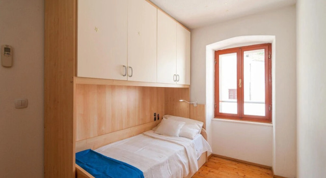 Nice Home in Pucisca With 2 Bedrooms and Wifi, Book Hotel Pučišća Brac Island