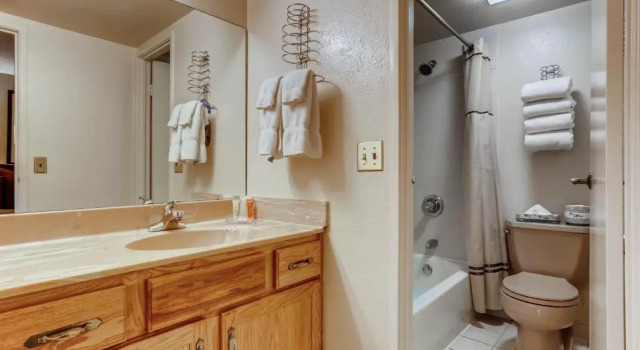 Коттедж Lift House Lodge, Vail Lionshead Studio Condo, Walk to Gondola