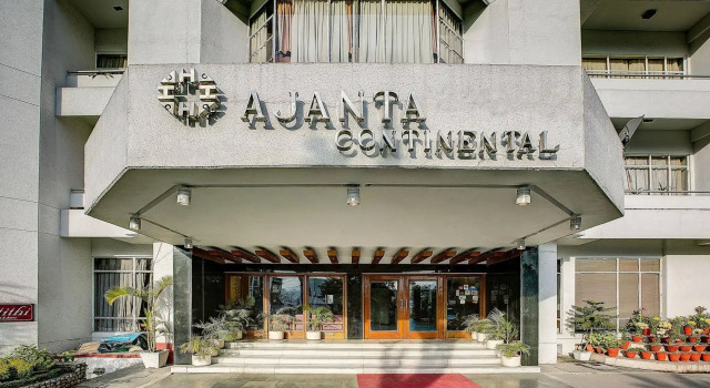 Treebo Trend Ajanta Continental, Rezervovat Hotel Déhrádún Uttarakhand