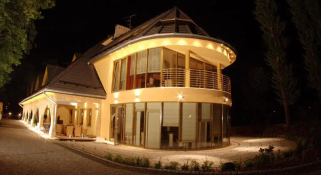 Hotel Sahara