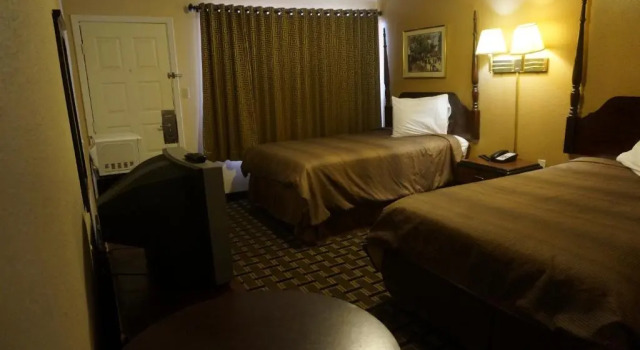 Четырёхместный номер Standard Budget Inn Malvern