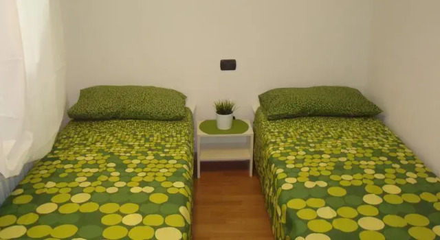 Green Bed Bergamo Double, Забронировать Гостевой дом Бергамо Bergamo Province, рядом с Пьяцца Веччиа
