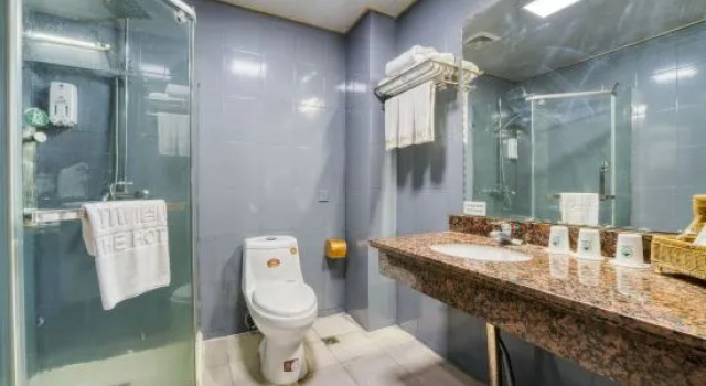 Люкс GreenTree Inn Shaoxing Zhuji Railway Station Wangyun West Road Hotel