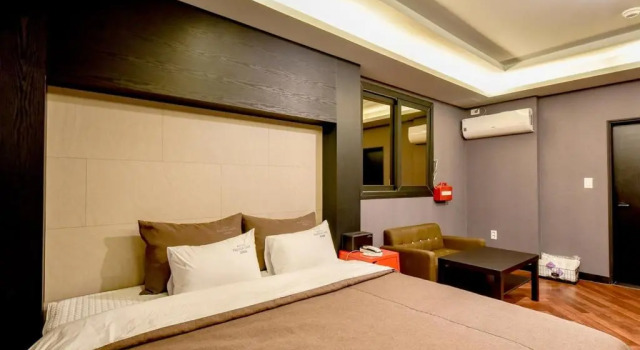 Suite Deluxe French Code Hotel